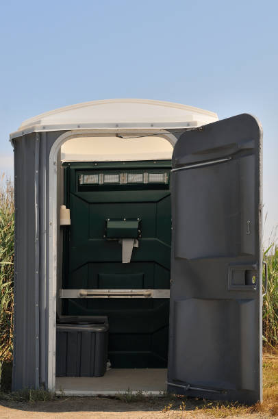 Best Portable restroom trailer rental  in Glasgow, MT